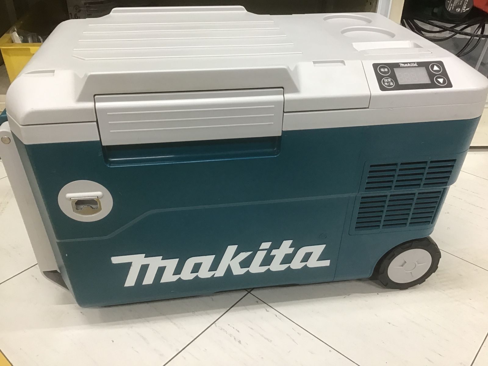 動作品 マキタ makita コードレス冷温庫 CW180DZ〇アクトツール富山店〇レジ前