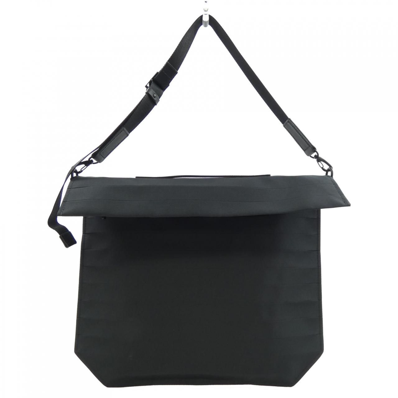 イッセイミヤケ　タマシャ　バック　 極美品　ＨaaT イッセイミヤケ タマシャ バック 極美品 HaaT - メルカリ