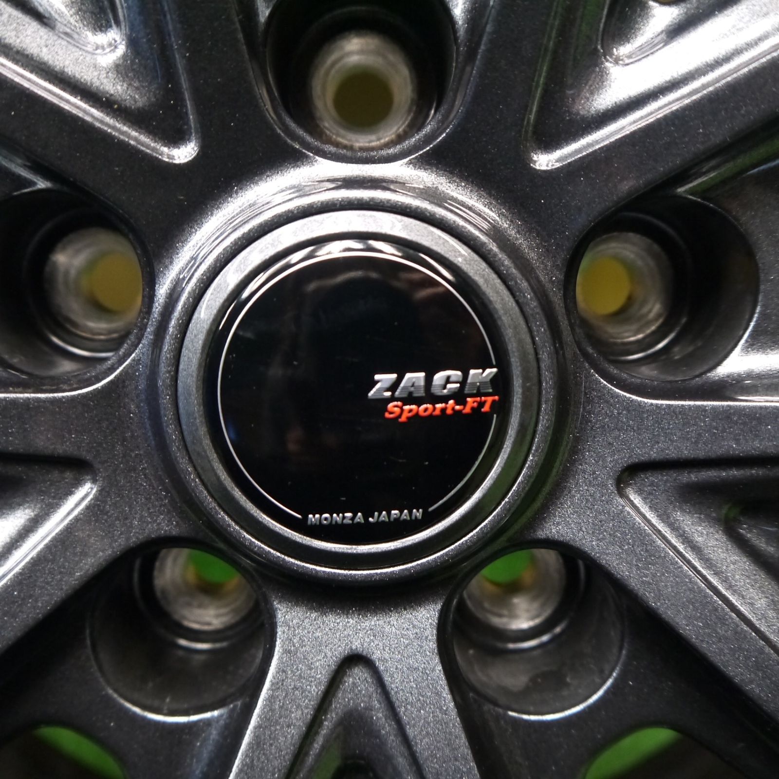 タイヤほぼ未使用！24年！キレイ☆スタッドレス 225/45R17 トーヨー