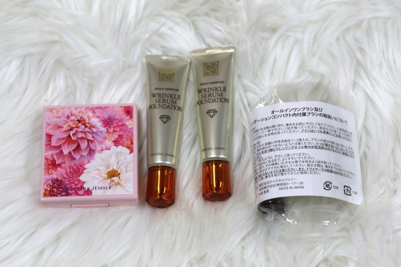 新品　クリスタルジェミーWPPホワイトプレストパウダー3個＋専用ブラシ2本セット 新品 クリスタルジェミーWPPホワイトプレストパウダー3個＋専用ブラシ2