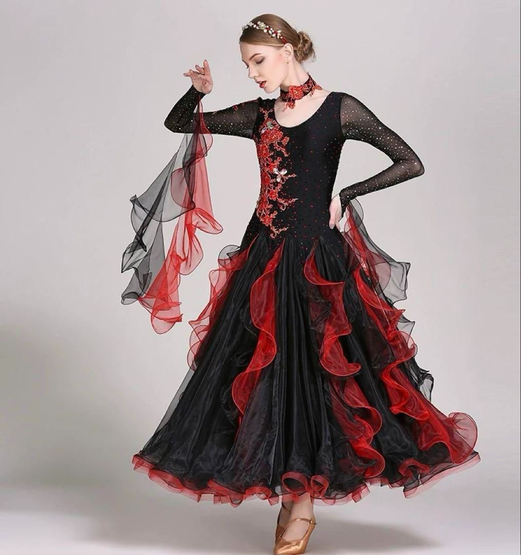 【人気新作】 ♥ スタンダードドレス タンゴのデモにオススメ 黒×赤で情熱的 人気アイテムが再入荷！