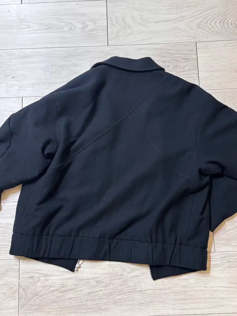 ブルゾンジャケット