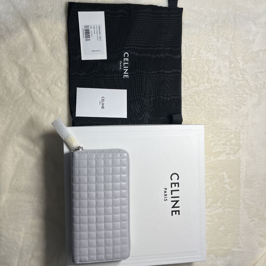 最短翌日お届け♪CELINE セリーヌ Cチャーム レザー ラージウォレット - メルカリ