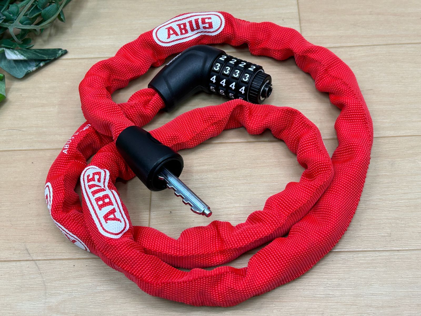 大特価sale!! ほぼ未使用!! ABUS 5805C CHAIN LOCK 110cm 701g SECURITY LEVEL4 アブス ダイヤル式チェーンロック アバス ロード ミニベロ クロス ピスト MTB 同梱発送承り中!! M-797