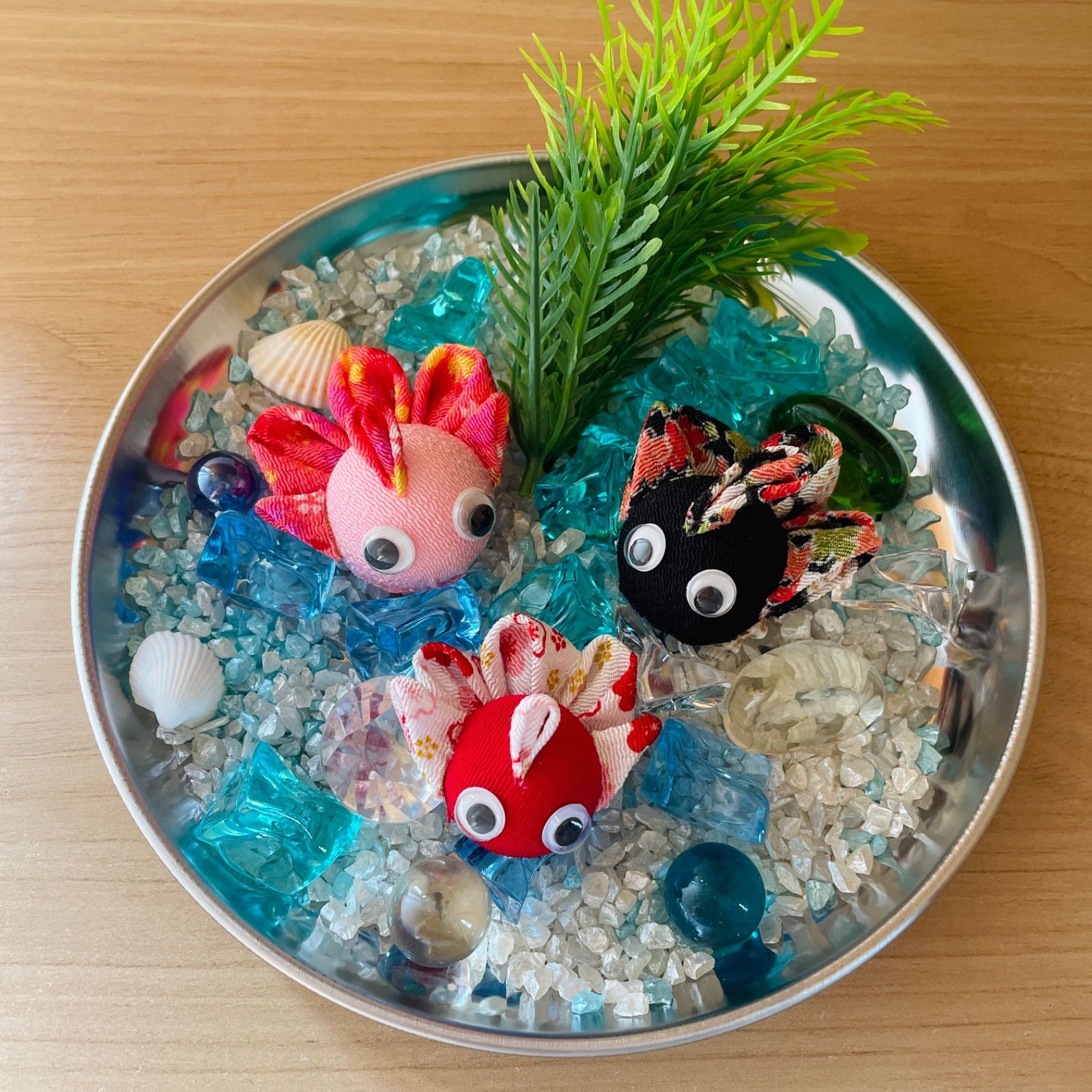 ハンドメイド 金魚 置物 夏飾り 玄関飾り ちりめん つまみ細工
