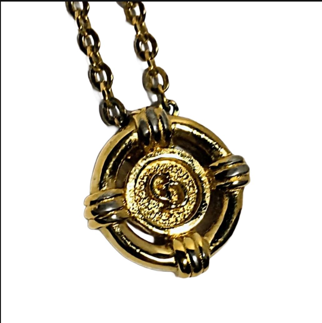 USED中古品】 Christian Dior クリスチャンディオール サークル USED中古品】 Christian Dior クリスチャンディオール サークル