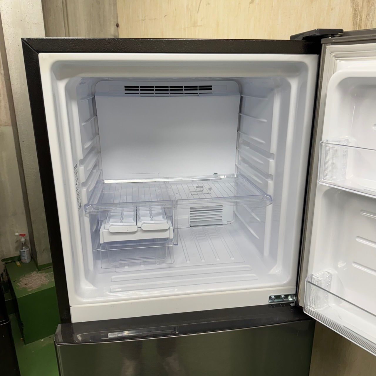 ステンレスデザイン冷蔵庫