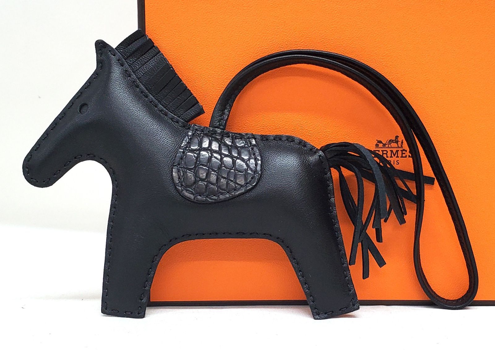 HERMES ロデオタッチ　MM アリゲーター ロデオ MM タッチ チャーム アニューミロ/アリゲーター 美品エルメス