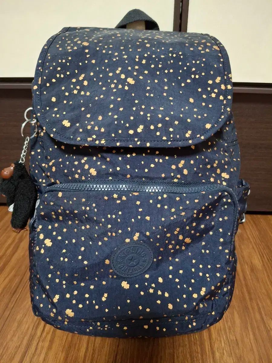 light バックパック