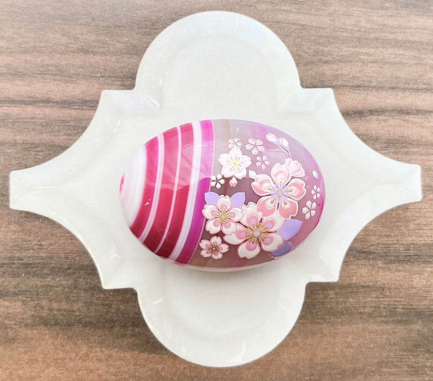 ☆〜天然石 ピンク縞瑪瑙 蒔絵風桜 帯留め 40×30〜☆
