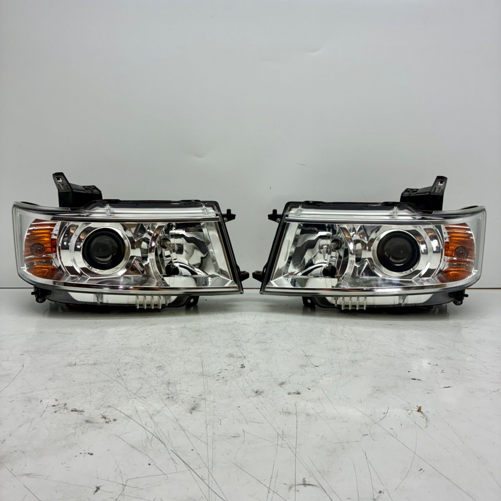 ワゴンR スティングレー MH22S ヘッドライト左右セット 35320-58JC1