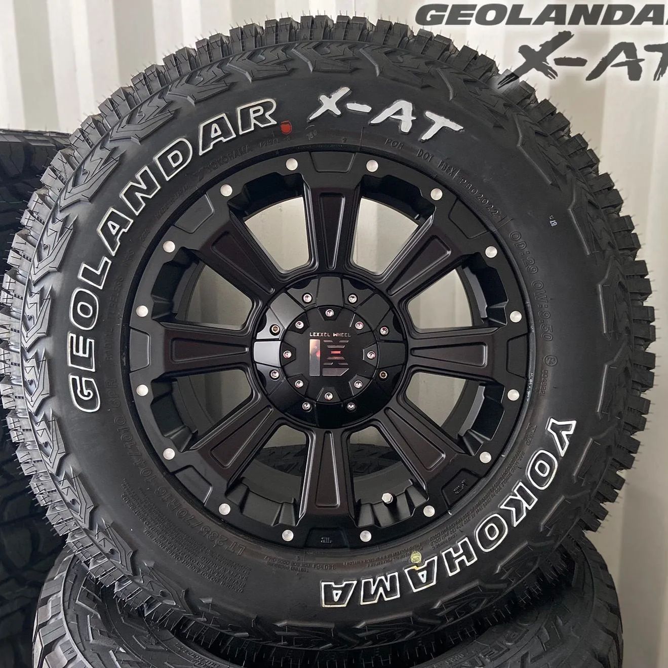 LEXXEL【DeathRock】デリカD5 エクストレイル RAV4 CX5 ヴァンガード 16インチ トーヨー オープンカントリー RT 232/70R16 ホワイトレター