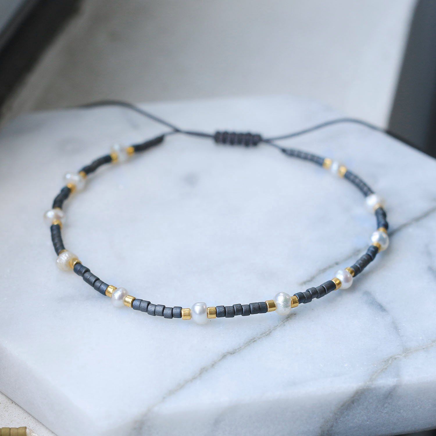 ダークグレー KELITCHシェルパールビーズの友情ブレスレットハンドメイドラップボヘミアン風チャーム腕輪