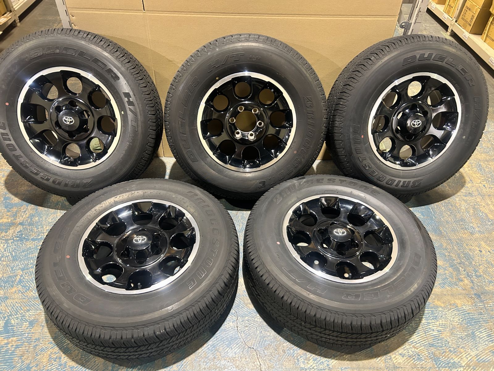 FJクルーザー ブラック パッケージ純正ホイール 17インチ インセット 15 PCD139.7 6H ランクル プラド ハイラックス流用可