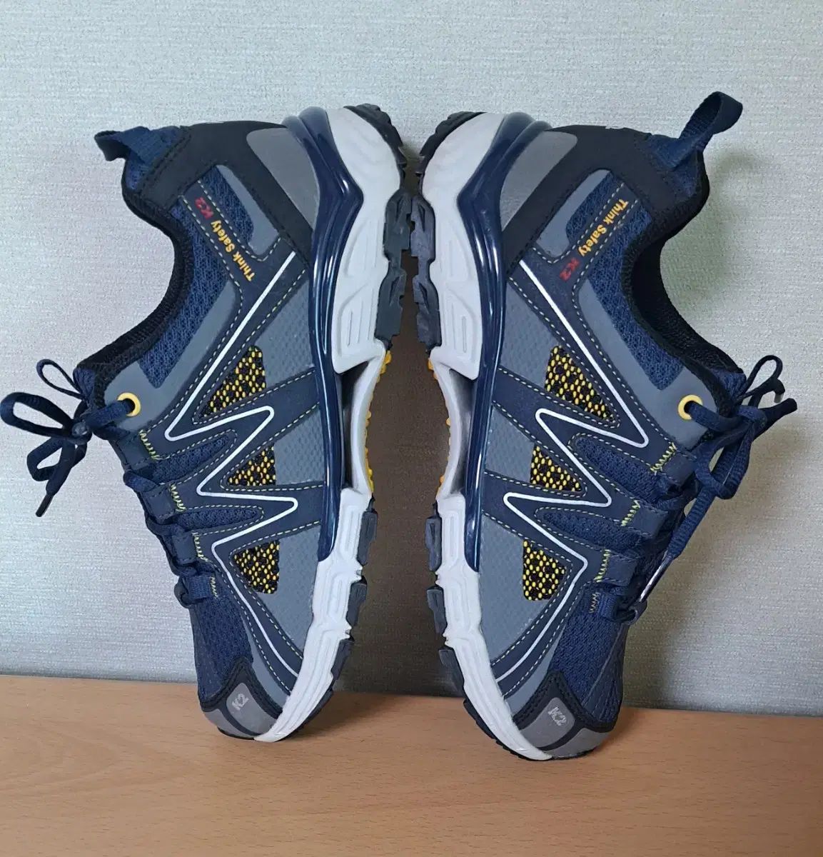 軽量登山靴 235
