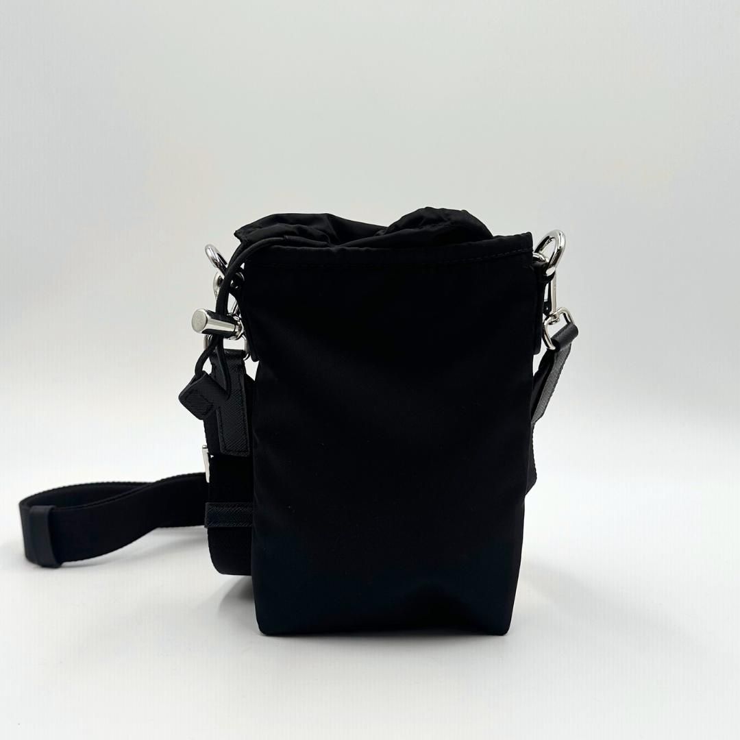極美品】Prada ReNylon スマホショルダーバッグ - メルカリ