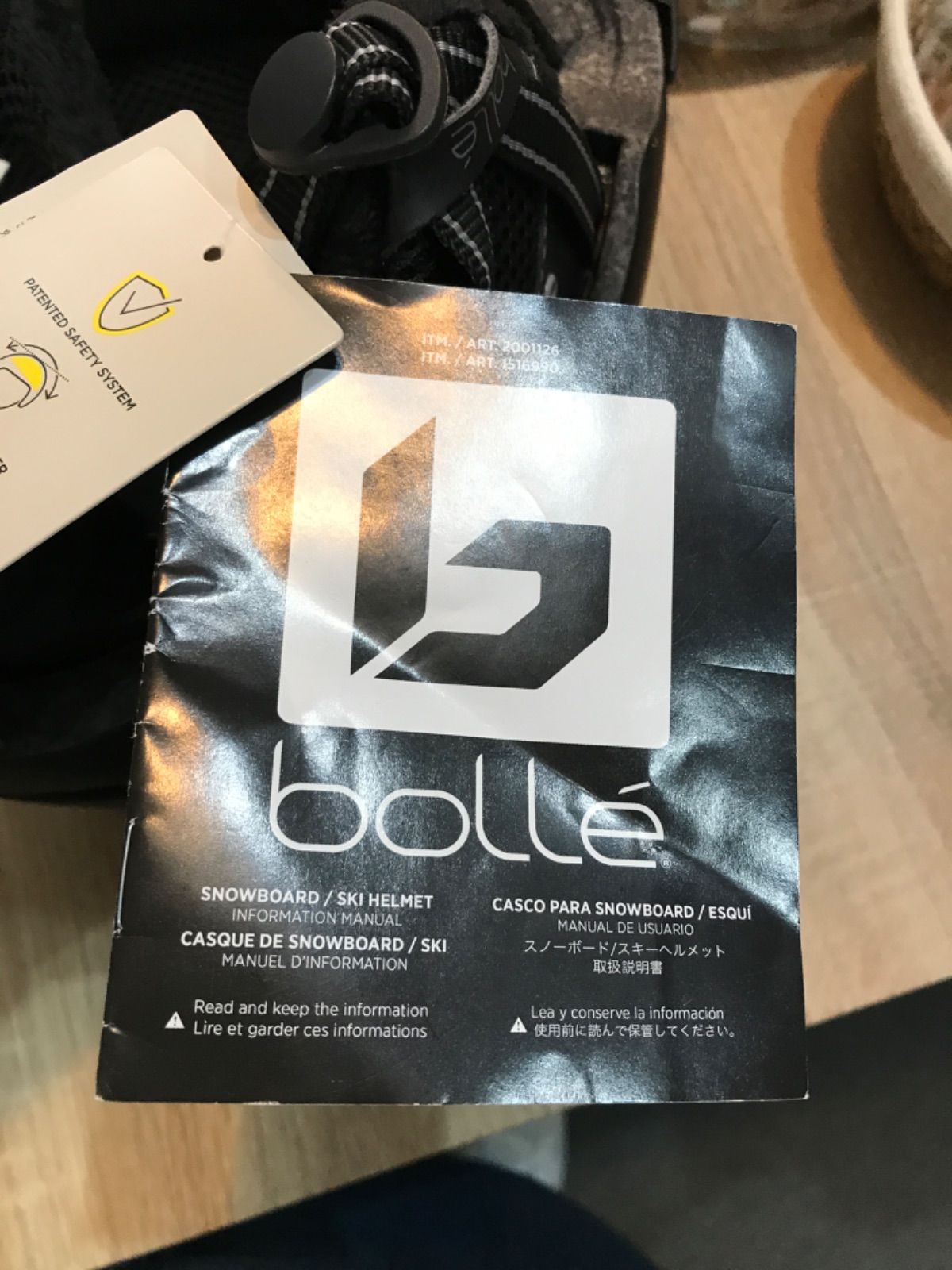 新品展示品】bolle ボレー ザ・ビート 大人用 スノーヘルメット M