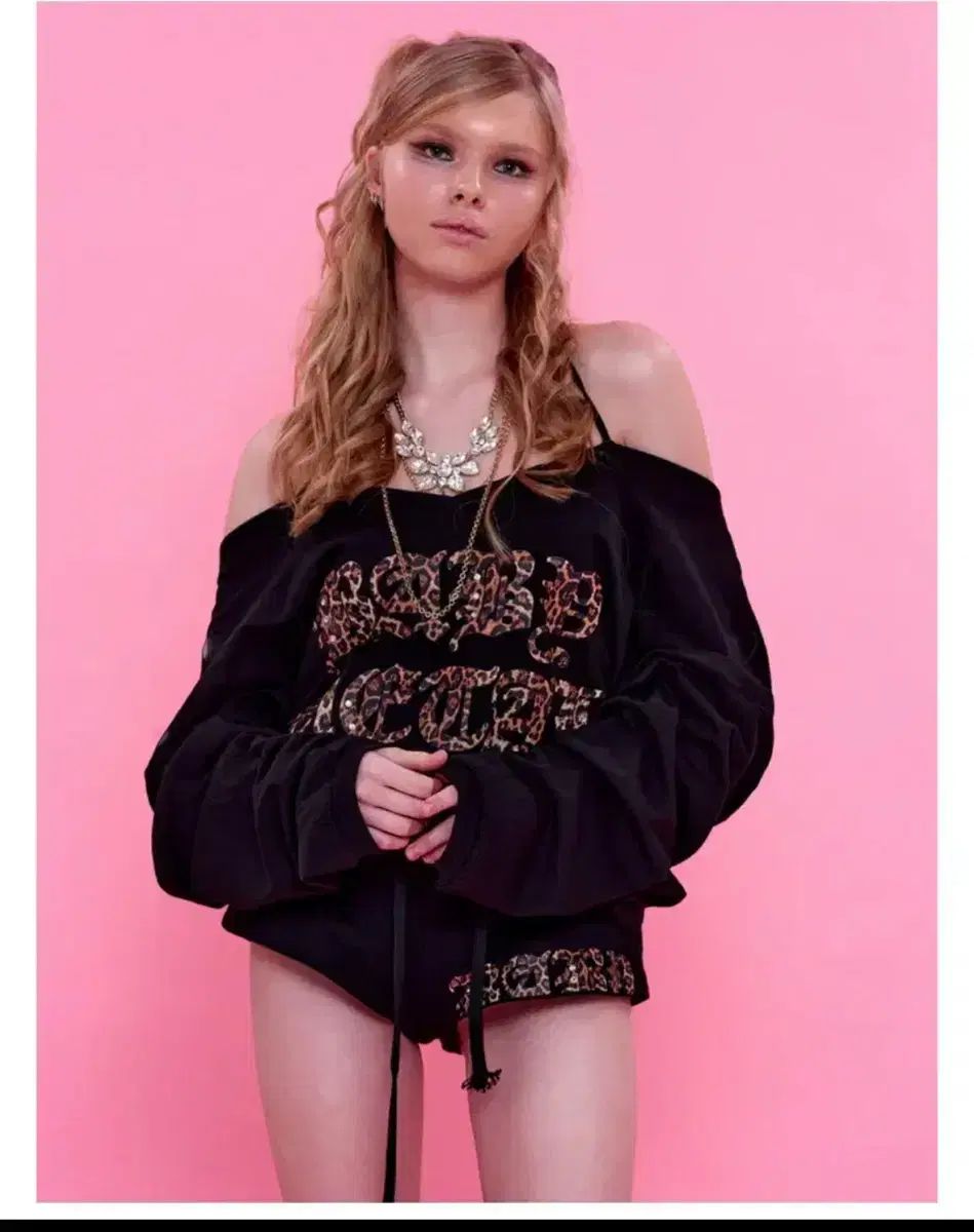 Babymetalclub シャーリング ロゴTシャツ