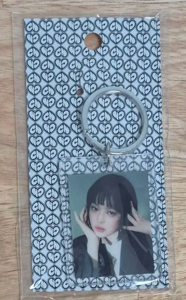 NewJeans(ニュージーンズ・ニュジ) ポップアップ STORE ストア ハニ