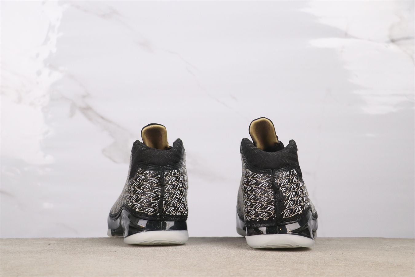 ルーム ブラック