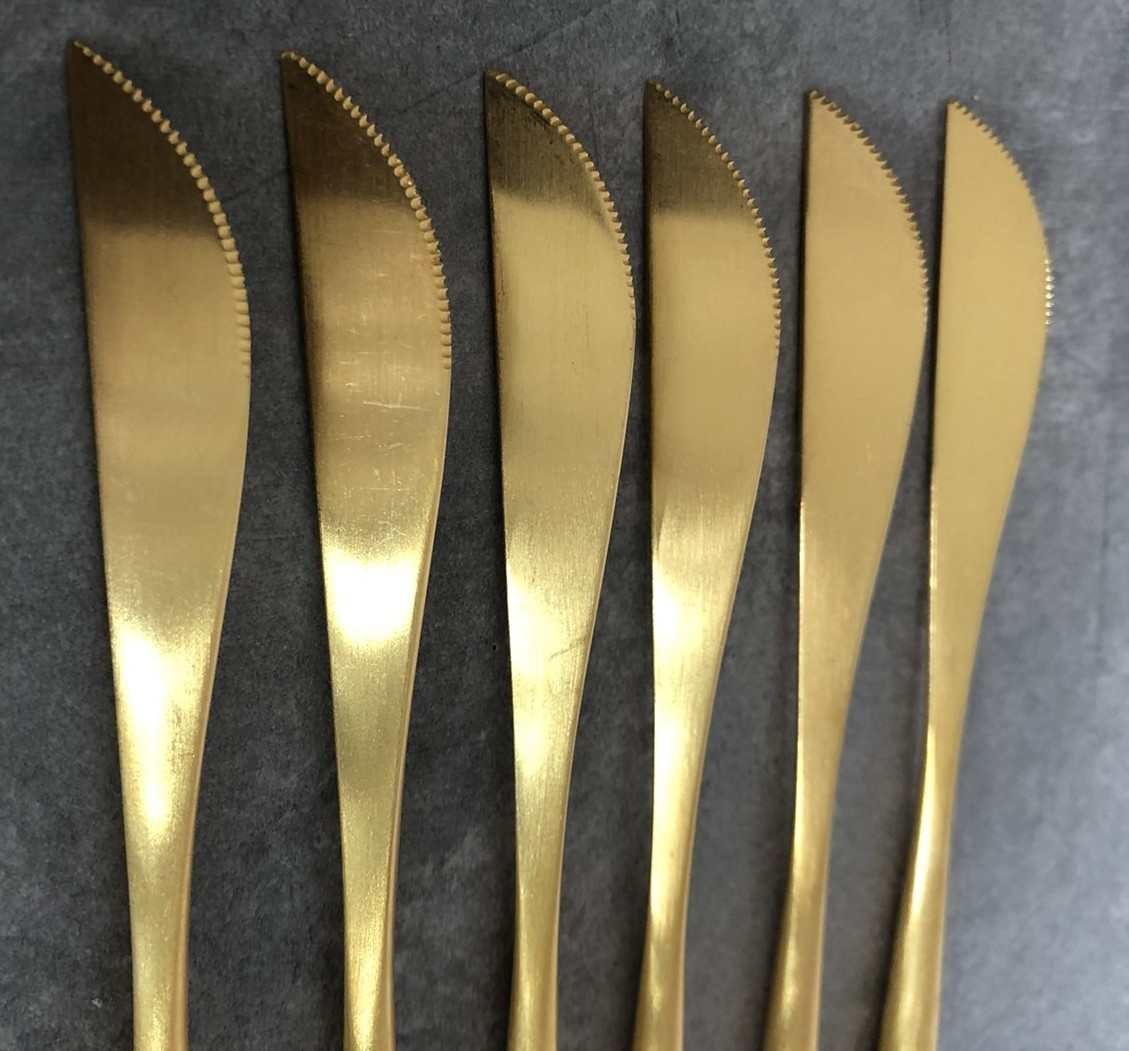 クチポール MOON