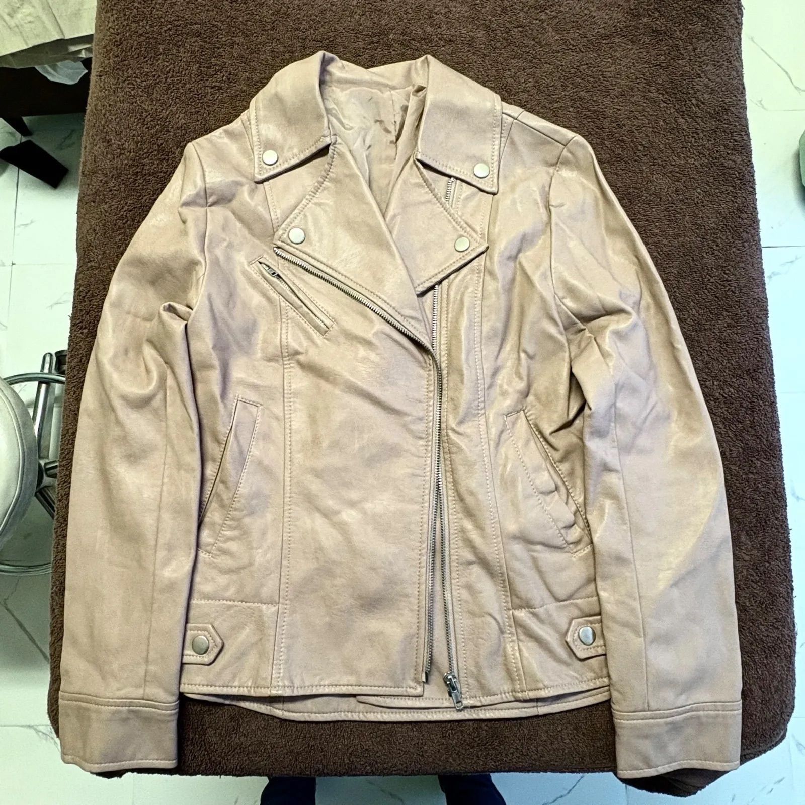 送料無料】 フェイクレザー ライダースジャケット ベージュ Mサイズ
