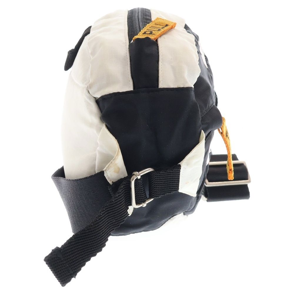 ボディバッグ ブラック