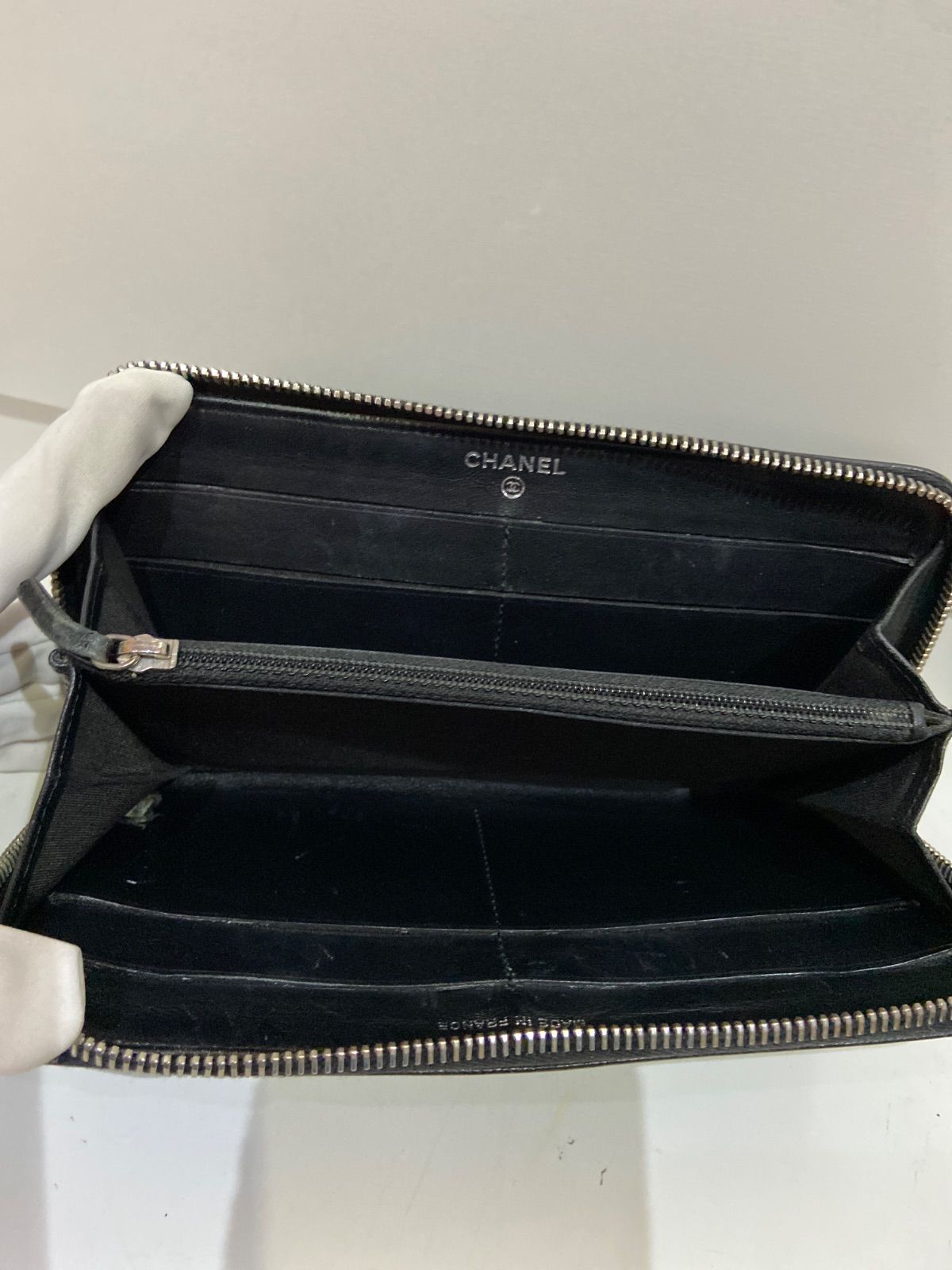 CHANEL キャビアスキン セブルガ ラウンドファスナー長財布