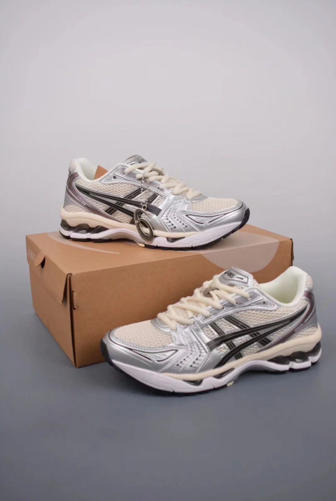 新品 ASICS GEL-KAYANO 14 Cream Black