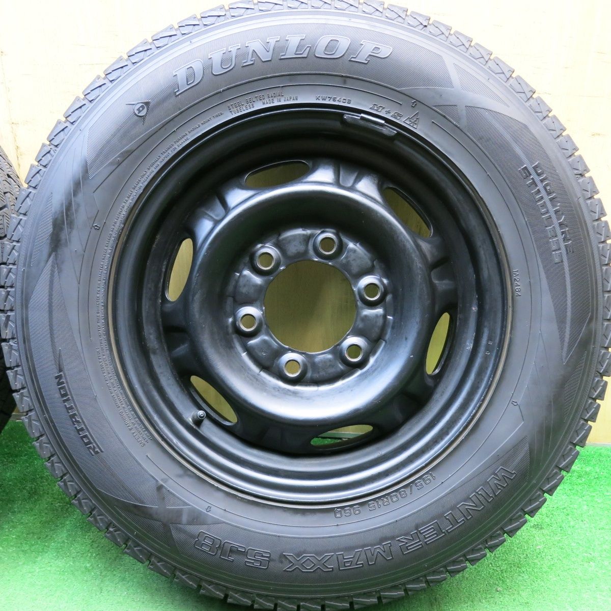 バリ溝！9分☆日産 キャラバン 純正 スチール 195/80R15 スタッドレス 