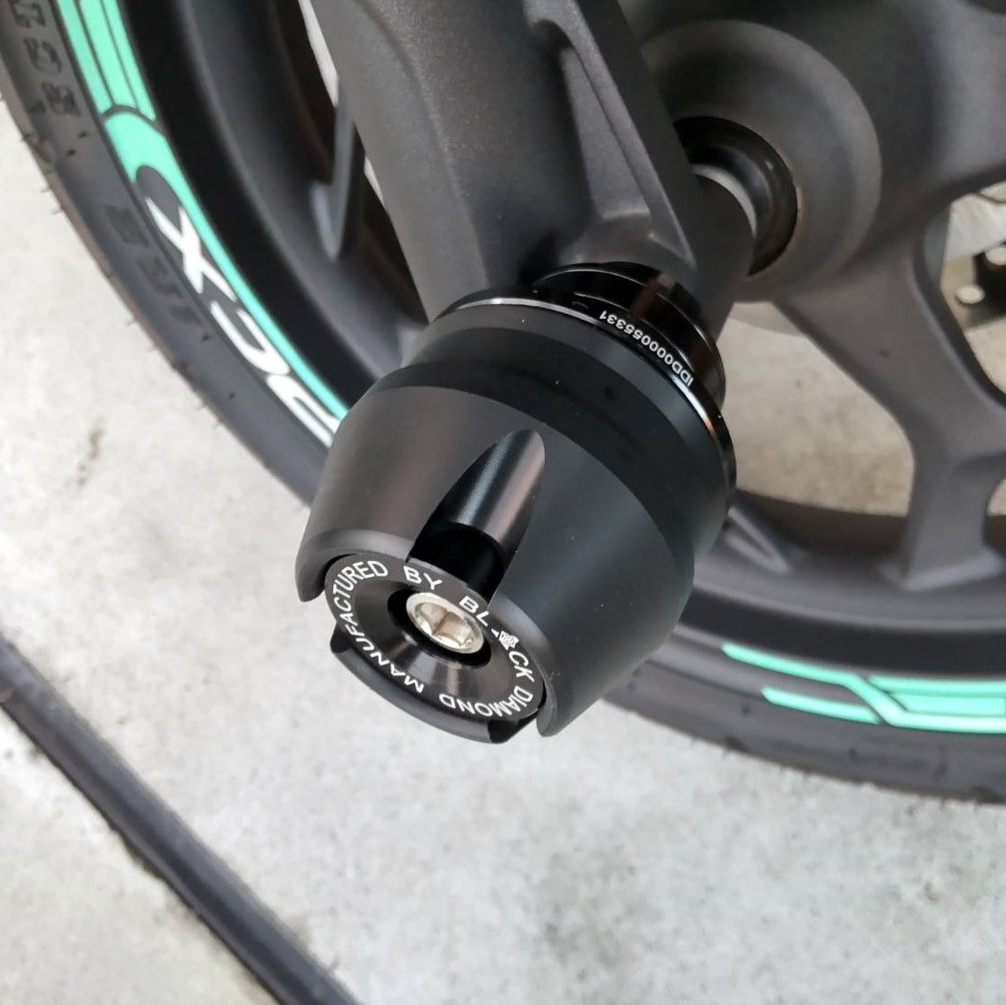 PCX【JF81/JK05】ブラックダイヤモンドキャリパーカバーレッド色❗️❗️