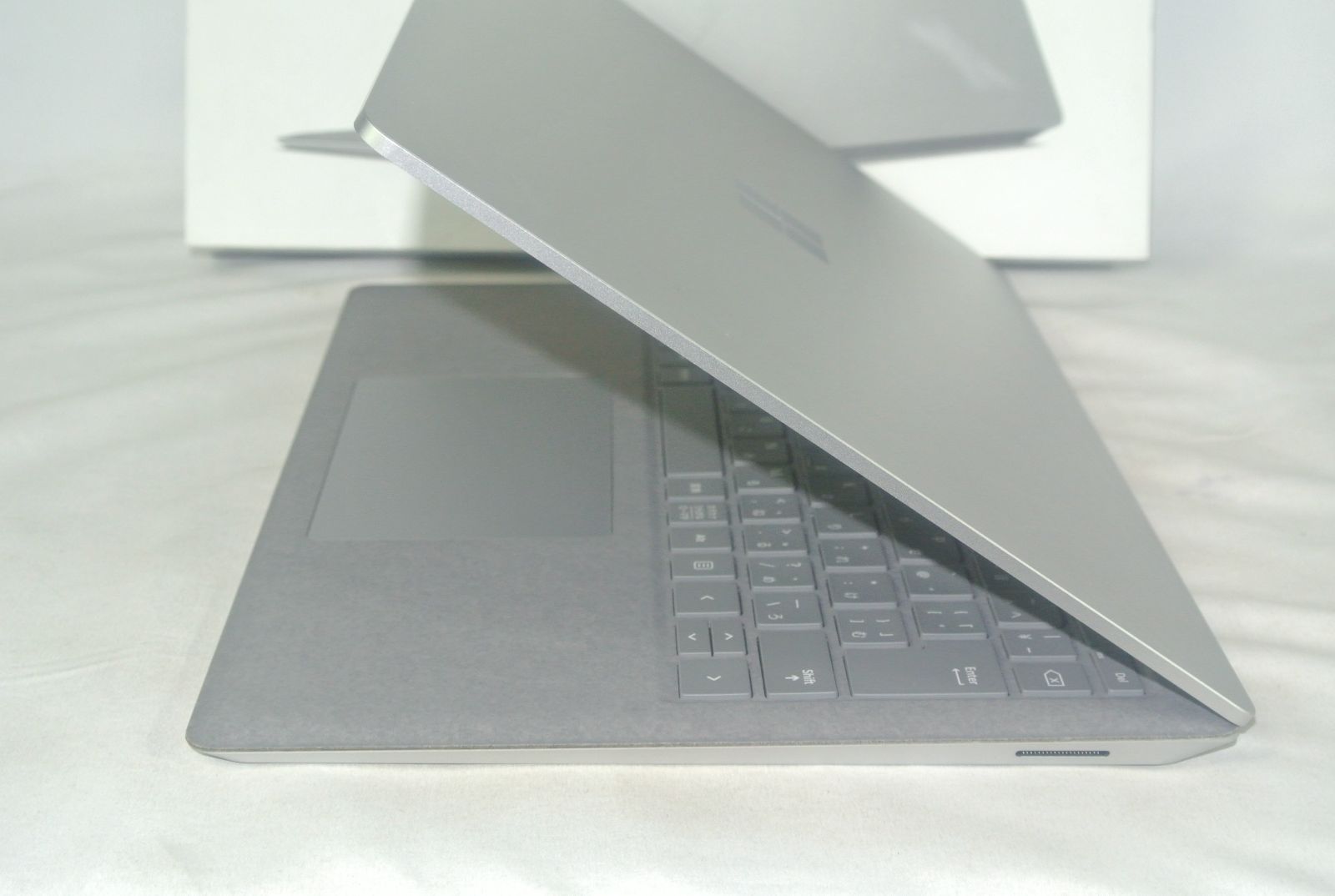 Surface Laptop 5 R2I-00020(R1S-00020の展示モデル) [プラチナ] Core
