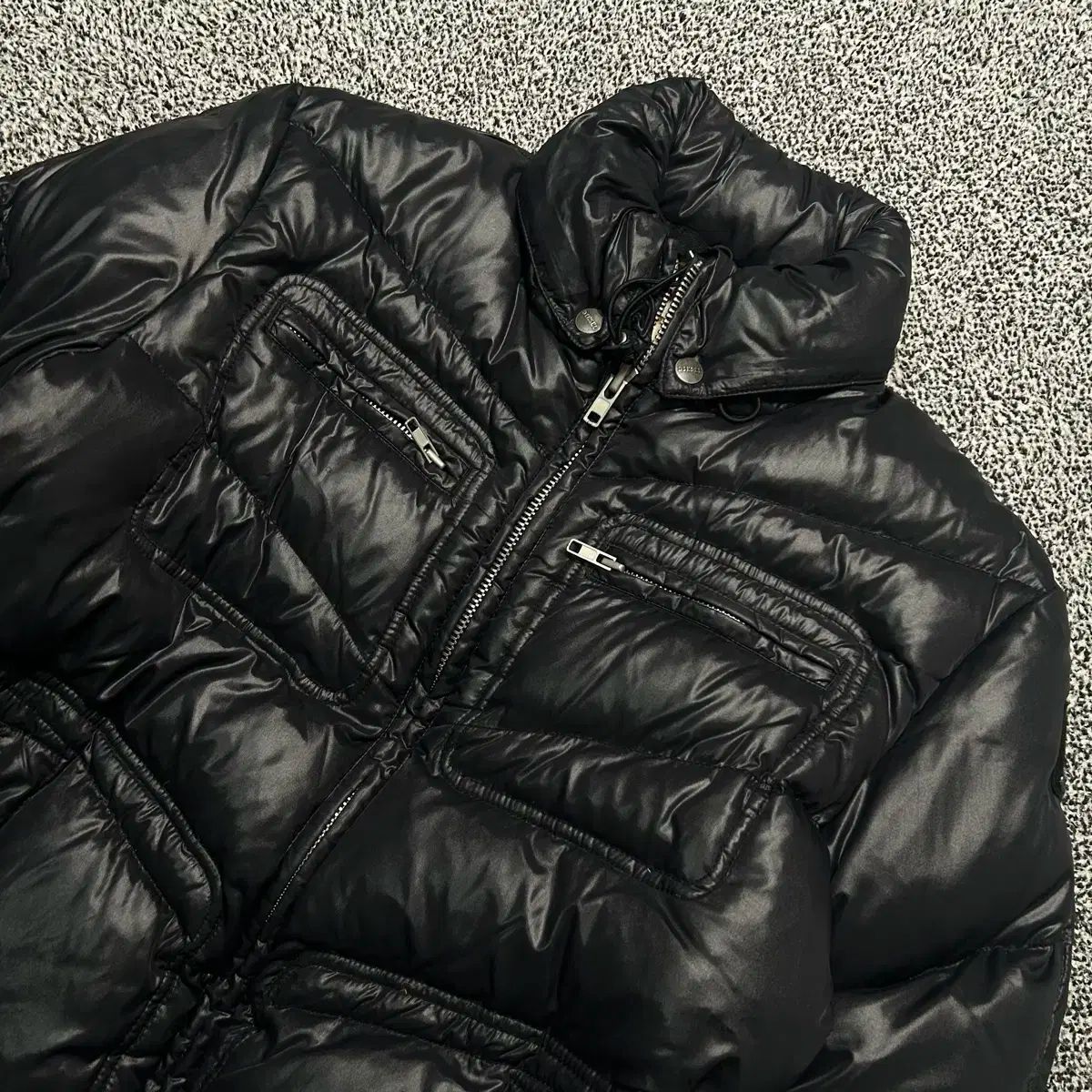 DIESEL ディーゼル 黒 ナイロン ショート ダウン