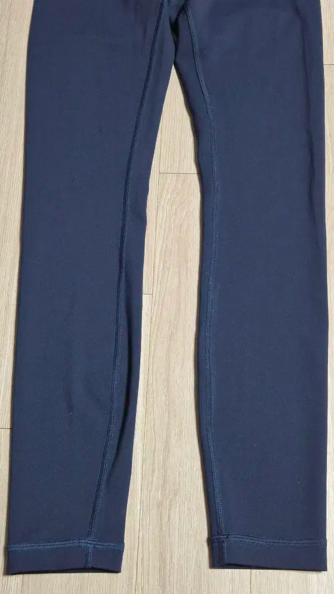 【レア】新品未使用　ルルレモン　レギンス　2 ルルレモン ヨガウェア 新品未使用 レア新品未使用 ルルレモン