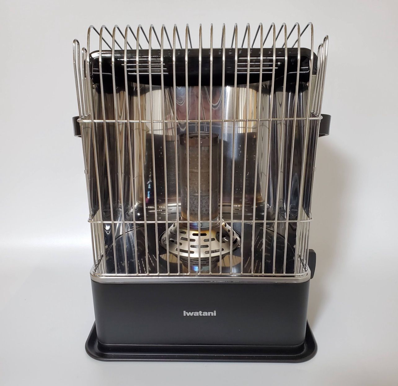 岩谷　カセットガスストーブ　ハイパワータイプ　デカ暖 Amazon | イワタニ Iwatani 岩谷 カセットガスストーブ ハイパワー