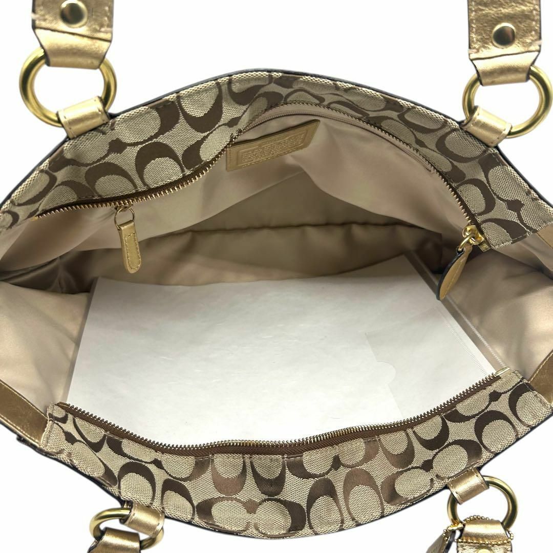 未使用級 1256 Coach トートバッグ シグネチャー キャンバス レザー 未使用級 1256 Coach トートバッグ シグネチャー キャンバス