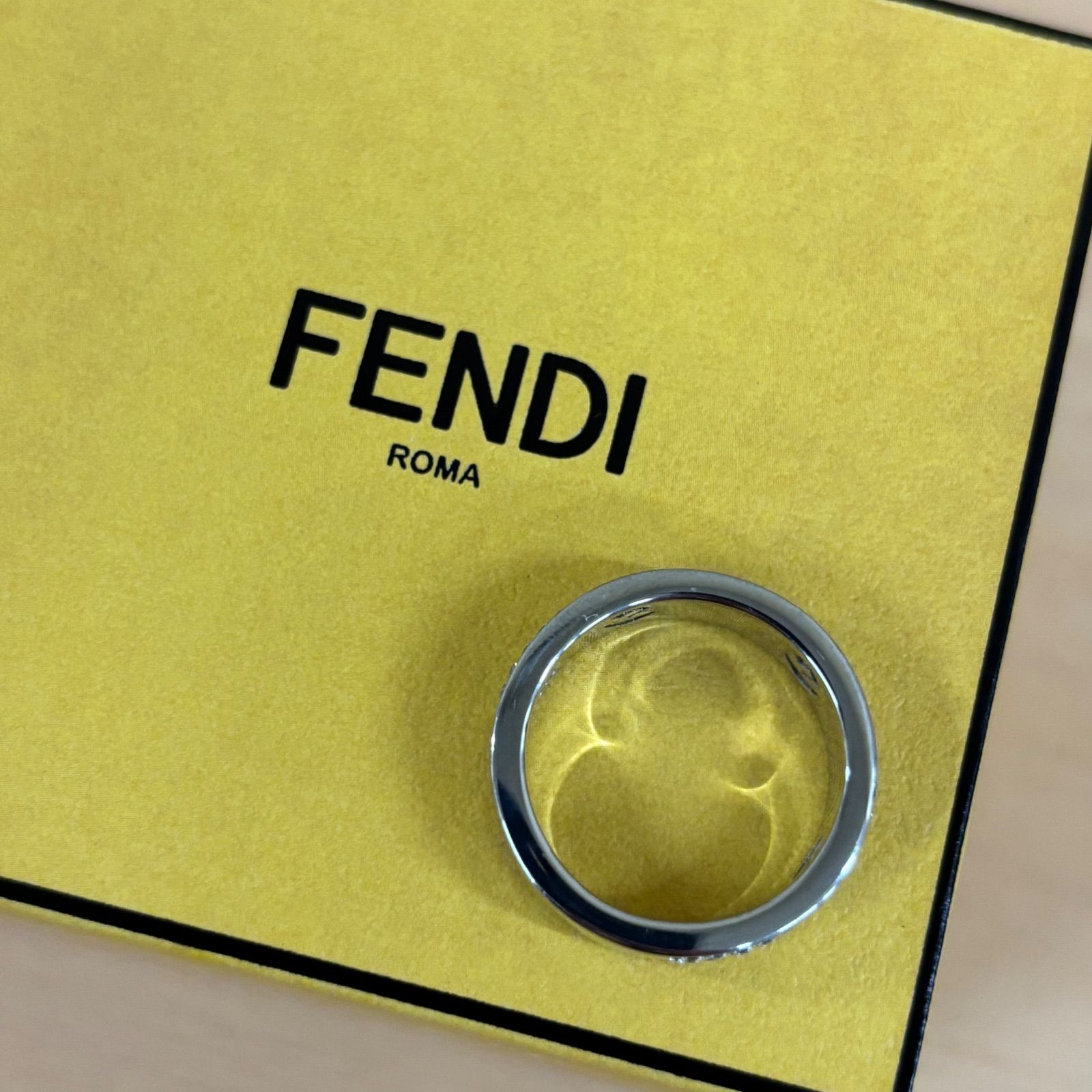 FENDI エフイズフェンディ リング アクセサリー エフ イズ フェンディ リング ゴールド仕上げ ゴールド | Fendi