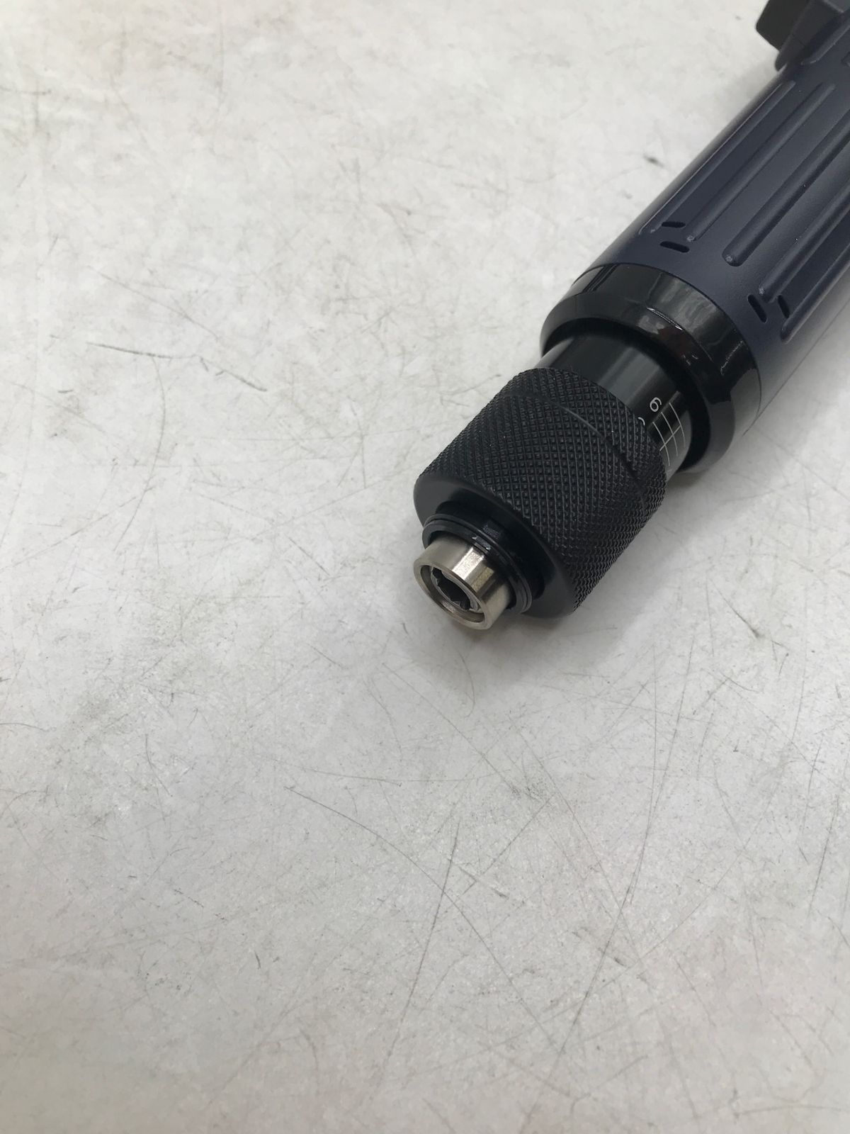 クッションクラッチ式電動ドライバー