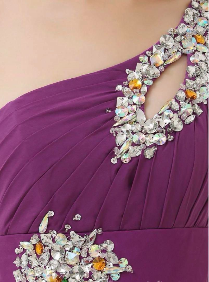 ビジューがオシャレなワンショルダー イブニングドレス?.? - メルカリ