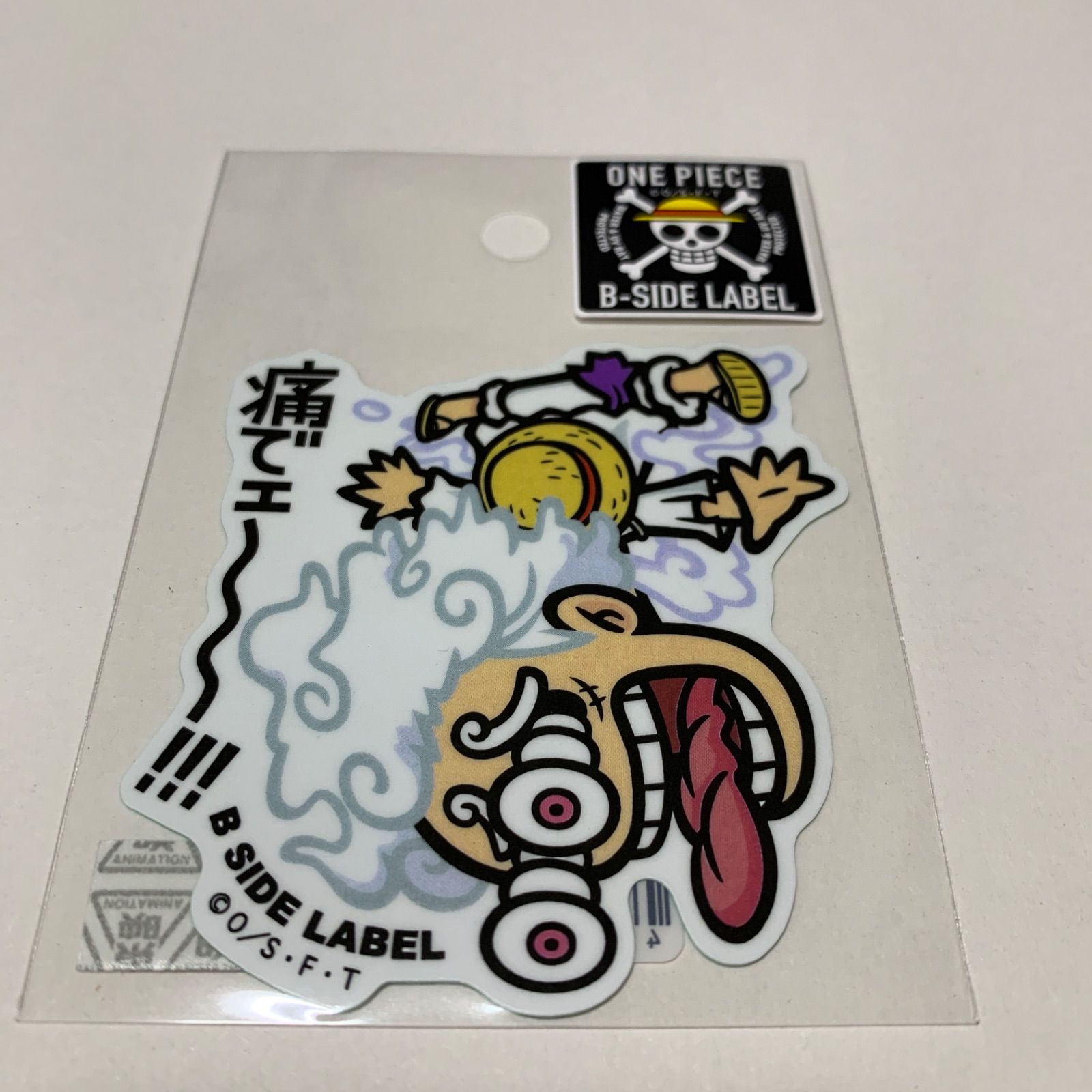 ワンピース ルフィステッカー コラボ350 - メルカリ