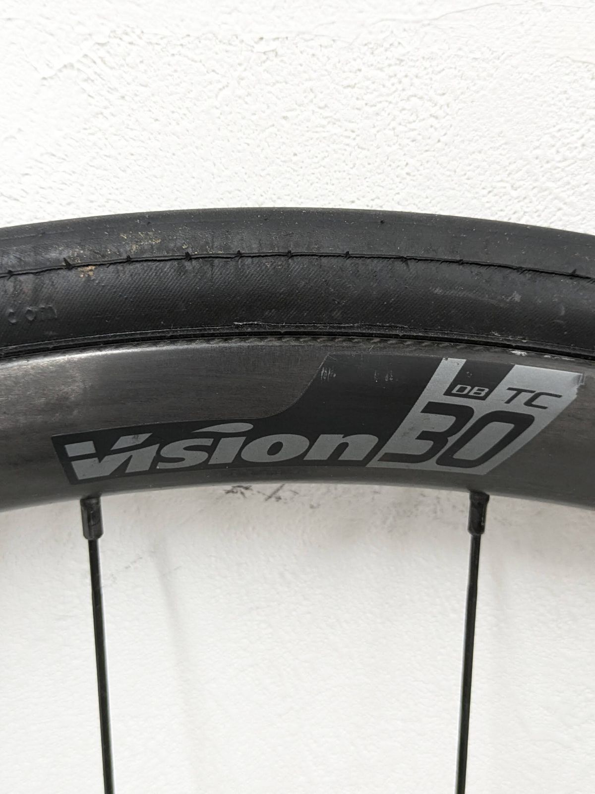 並品】FSA Vision TC30 Carbon Disc スルーアクスル 12mm 並品】FSA Vision TC30 Carbon Disc スルーアクスル 12mm