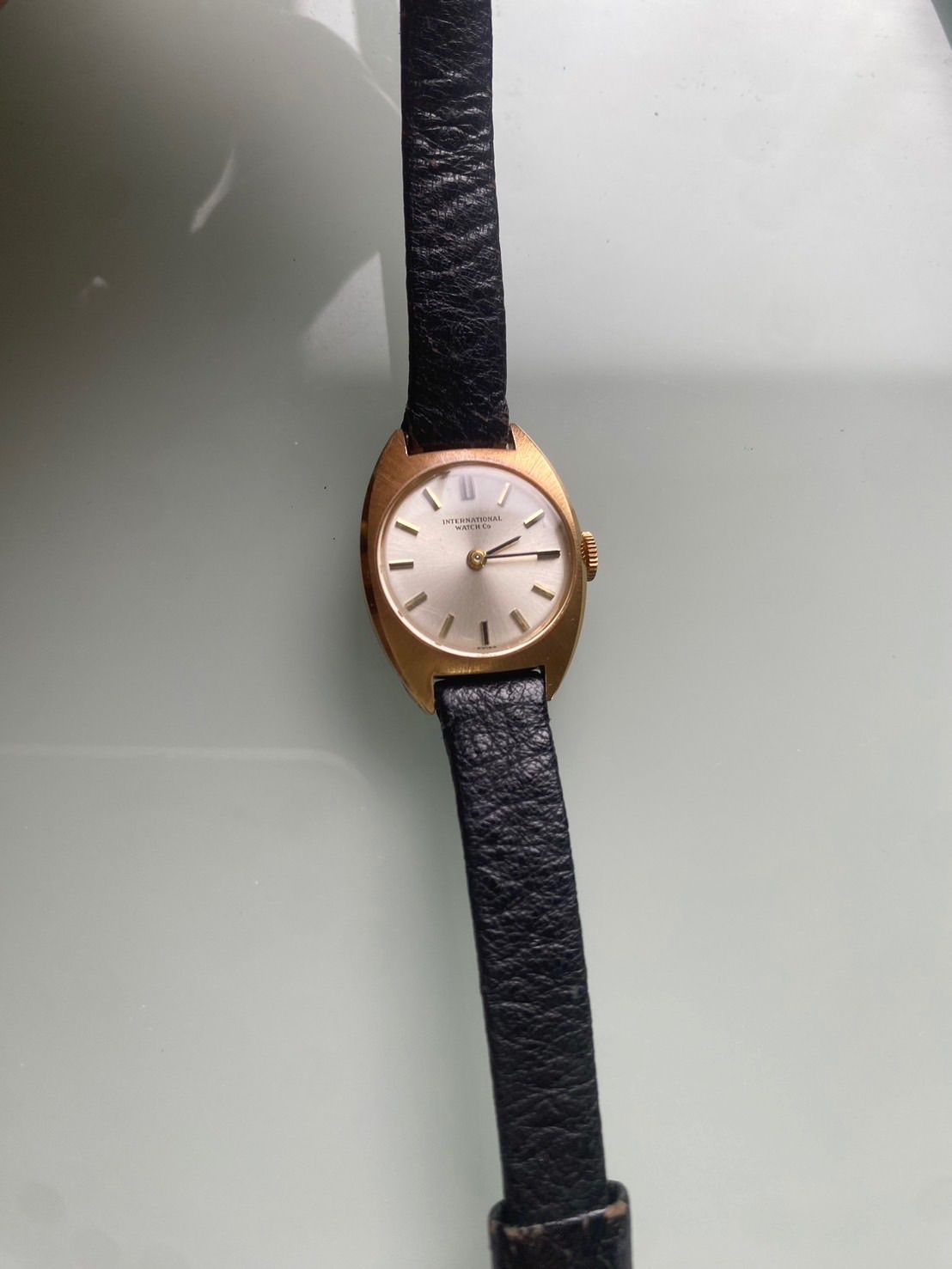 IWC ref.2798 18K 金無垢 クラシック 1960年代 希少品 - メルカリ