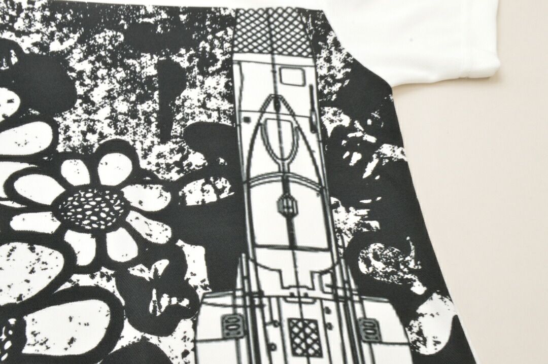コムデギャルソン COMME des GARCONS Tシャツ ひまわり 戦闘機 XSサイズ ホワイト 日本製 AD2017 レディース F-S4675 コムデギャルソン COMME des GARCONS Tシャツ ひまわり 戦闘機 XS