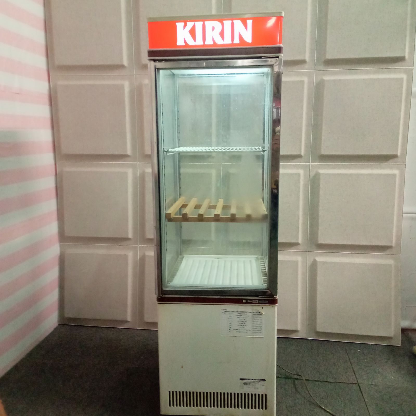 ◯ サンデン 冷蔵ショーケース AGV-182E 冷蔵 KIRIN 通電 動作