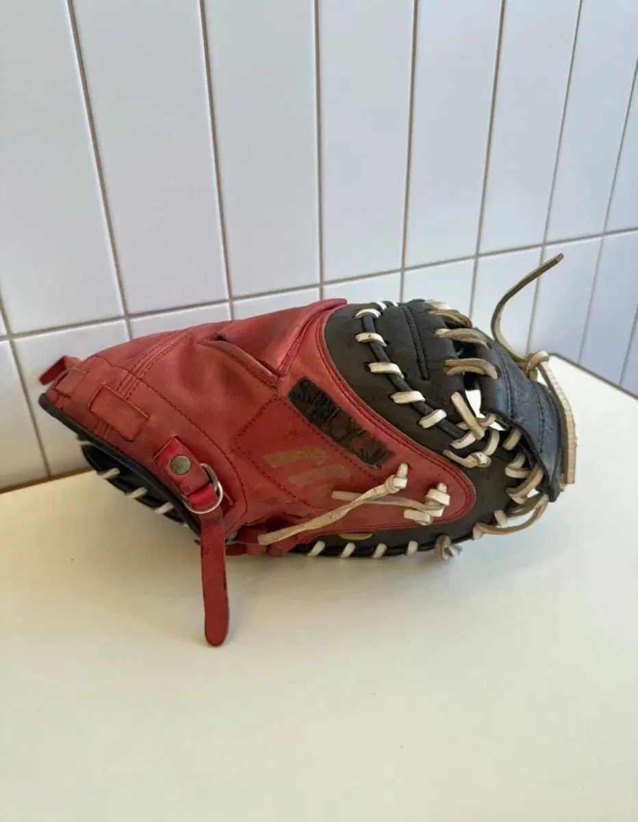 すてきなポスミト キャッチャーグローブ 販売