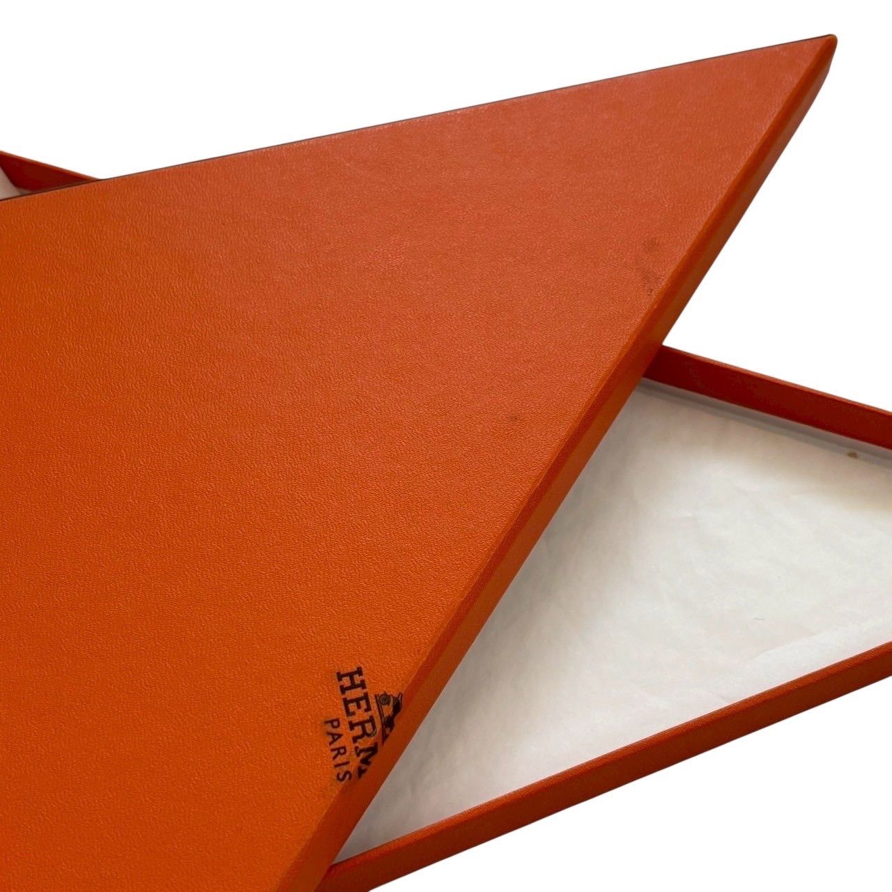 エルメス HERMES ポワントゥ ボルデュック HERMES エルメス スカーフ 黄系 三角 ドット ポワンテュ ポワントゥ