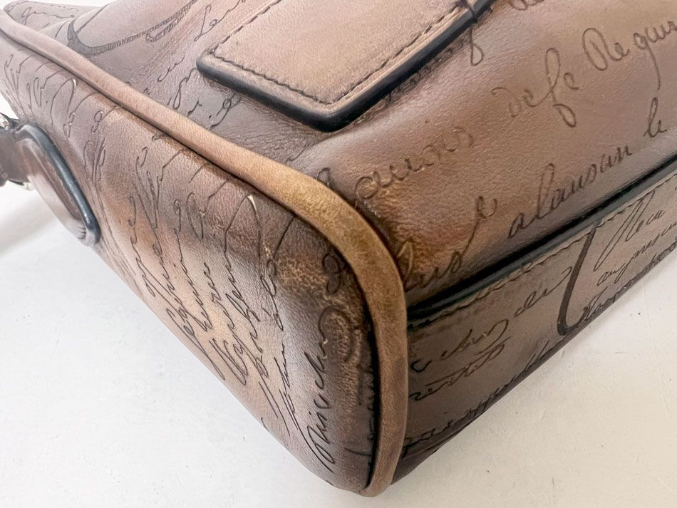 豊富な，人気 ベルルッティ Berluti バッグ ガスパー カリグラフィー  