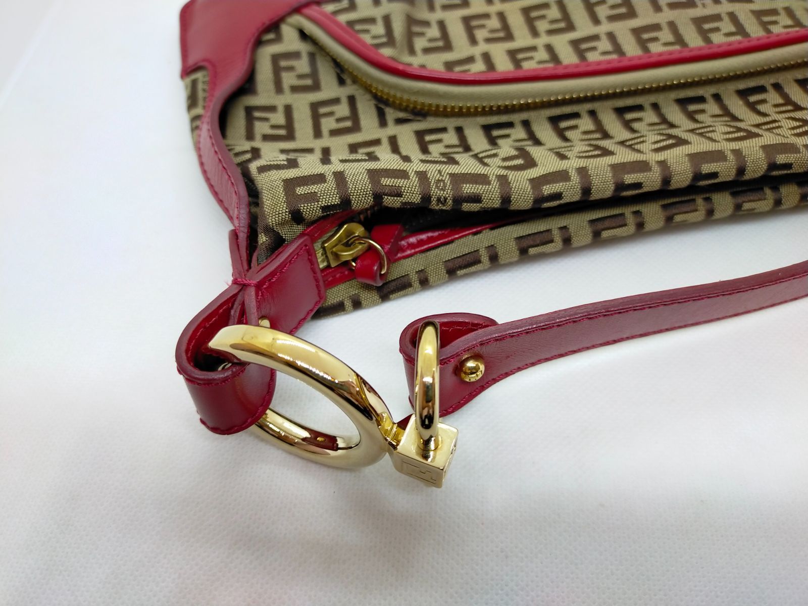FENDI】フェンディ ズッカ柄 ハンドバッグ（アクセサリーポーチ