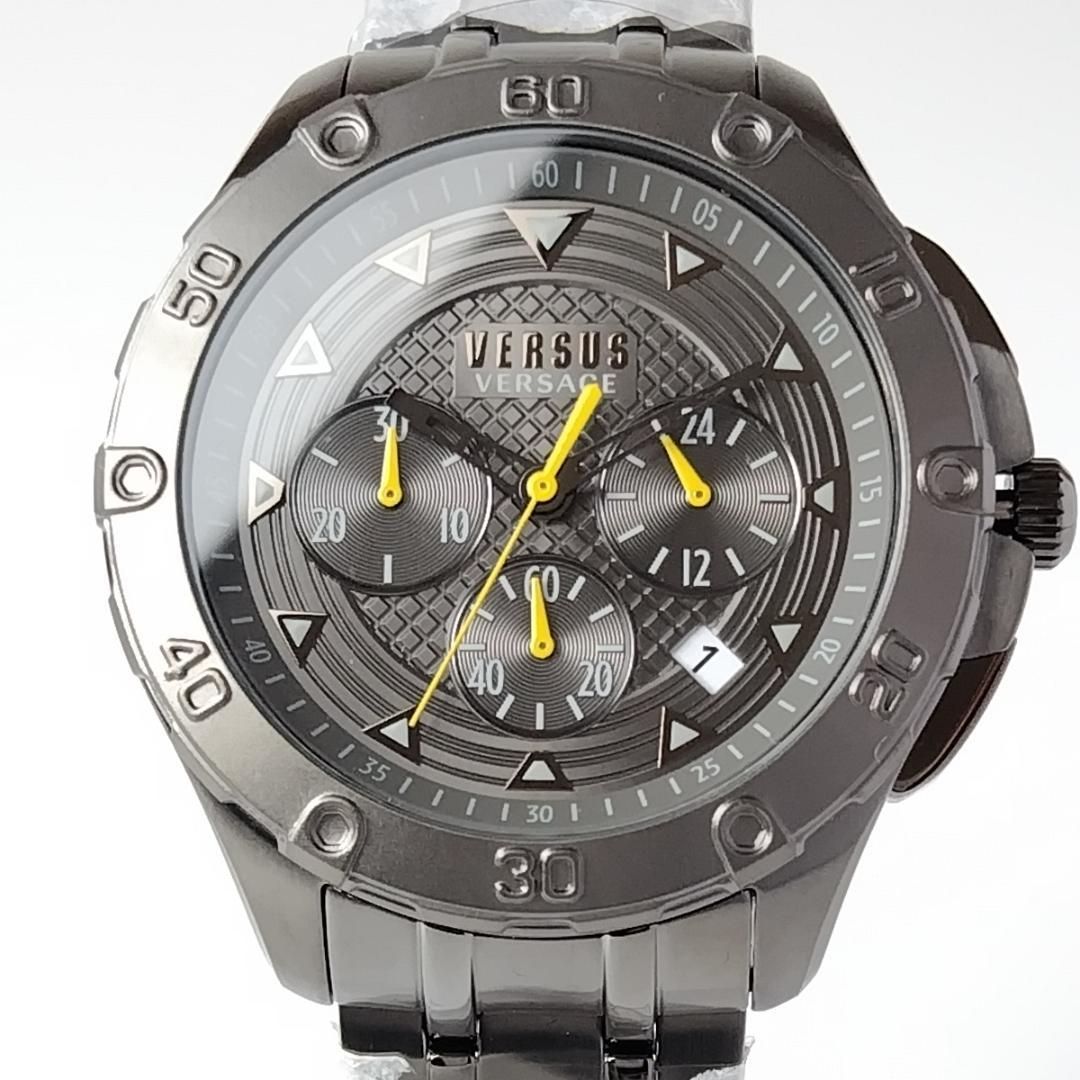 ブラック/ガンメタル新品VERSUS VERSACEかっこいいメンズ腕時計 箱付