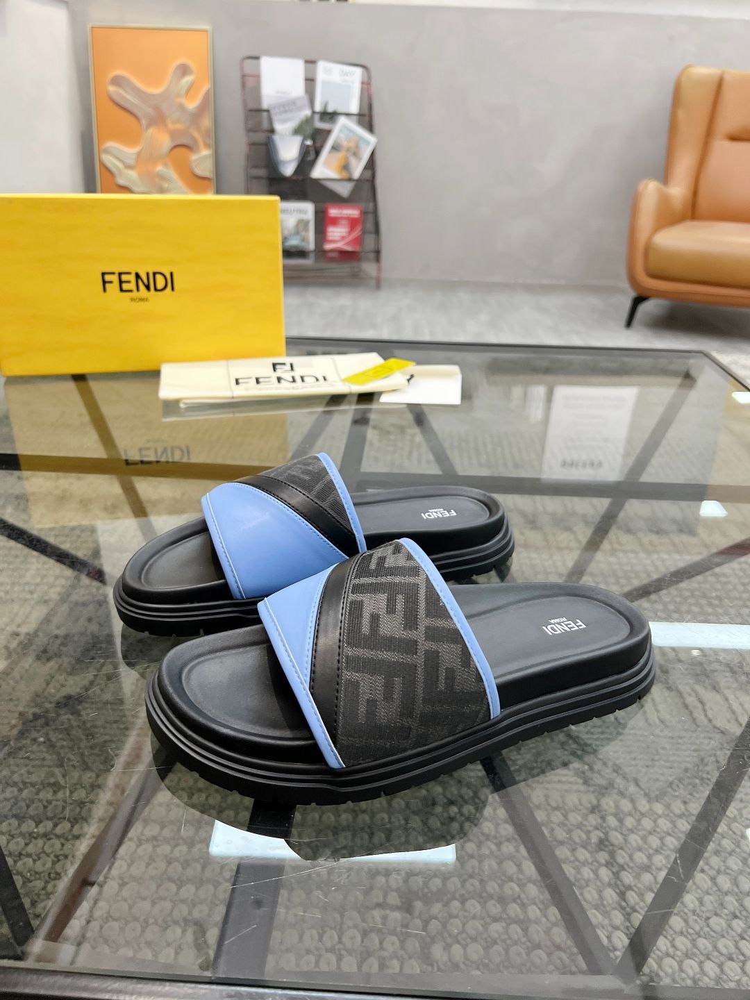 FENDI フェンディ メンズ スリッパ